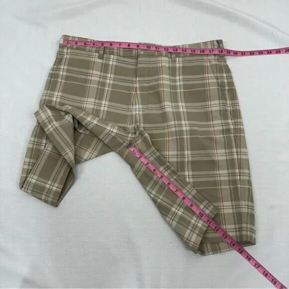 Lot of 4 Nike Men’s size 36 Plaid Tan White Gray Green Shorts - Picture 4 of 16